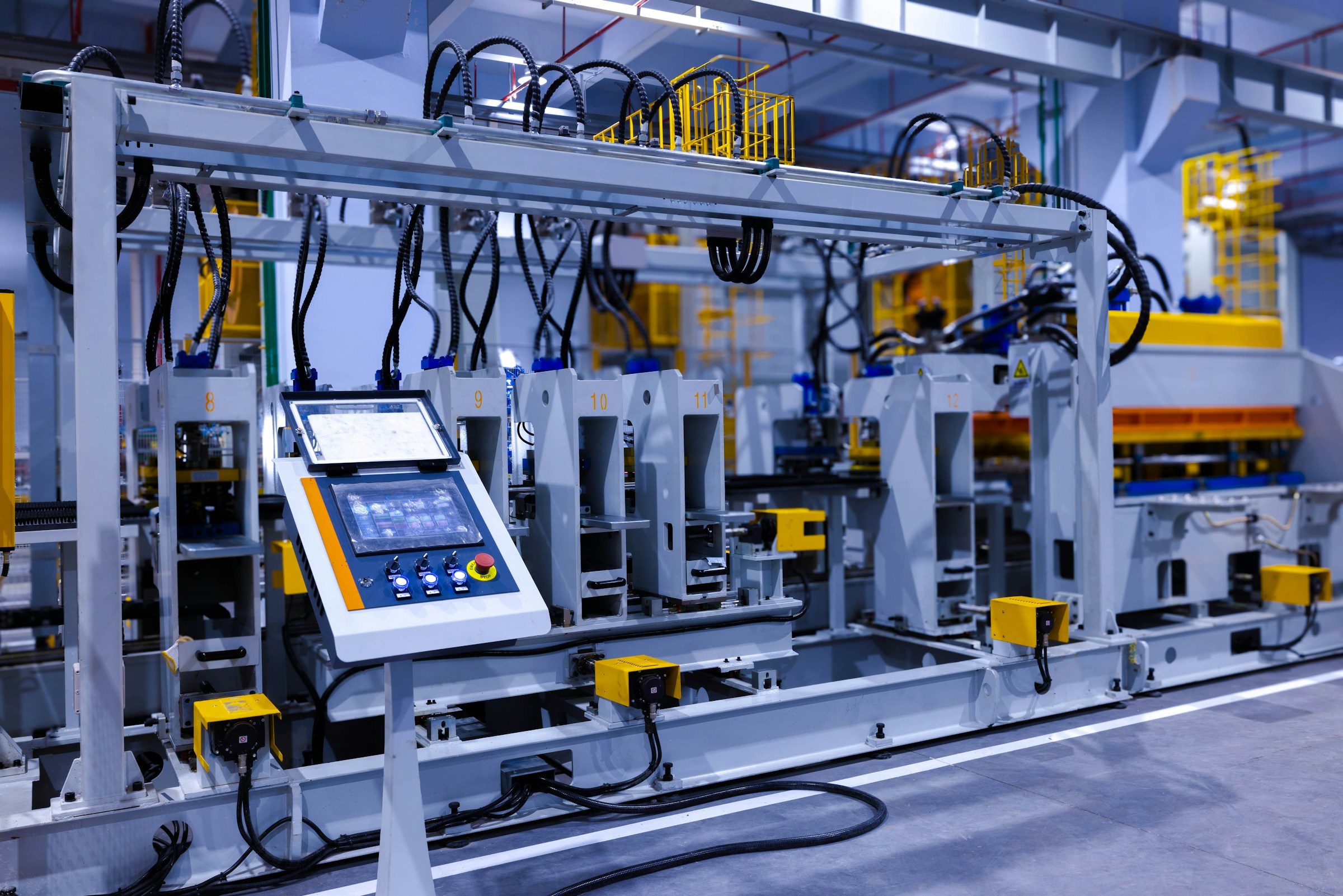 Production equipment for component manufacturing